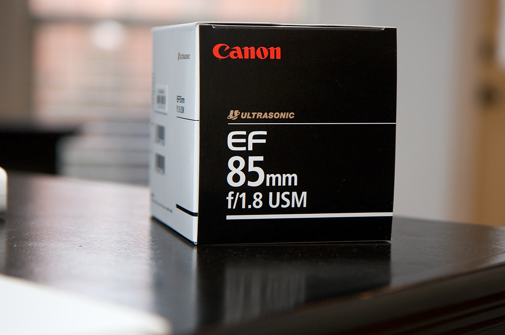 Canon EF 85mm f/1.8